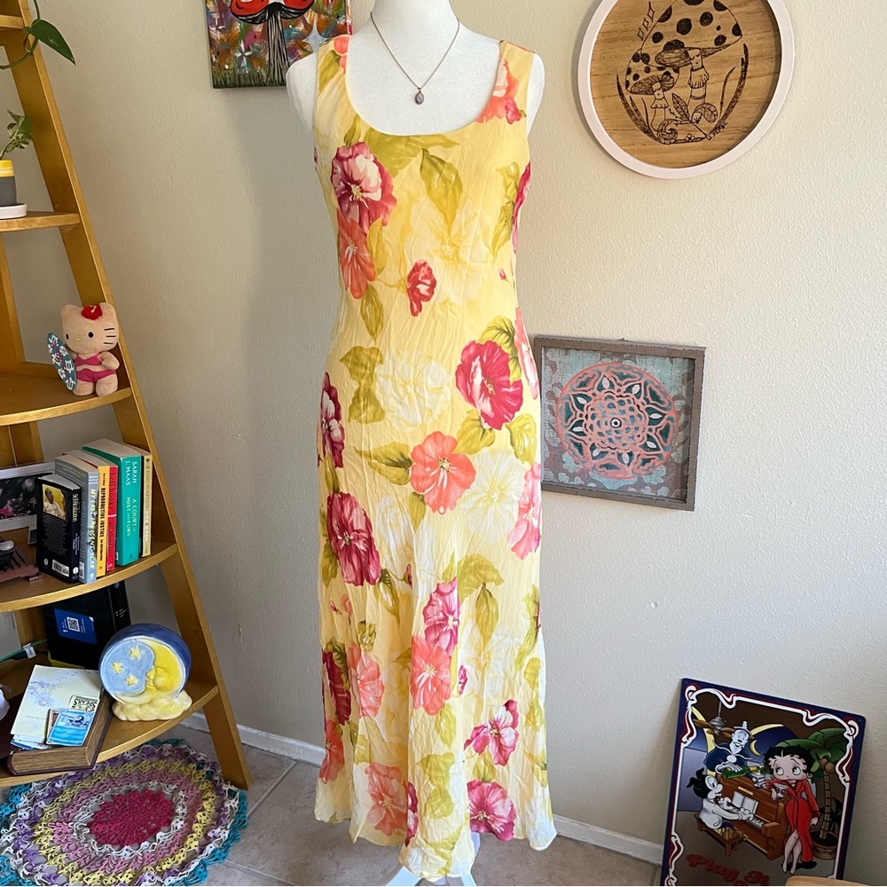 silk yellow floral maxi dress 🐣